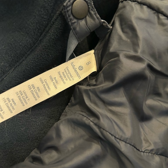 Lululemon dark blue-green Hooded Jacket with removable vest - Picture 4 of 9